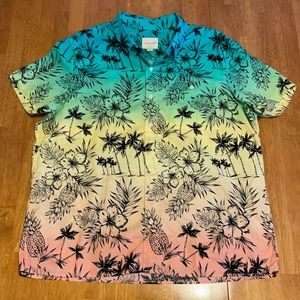 American Eagle Men’s XXL Hawaiian Short-Sleeved Button-Up Shirt